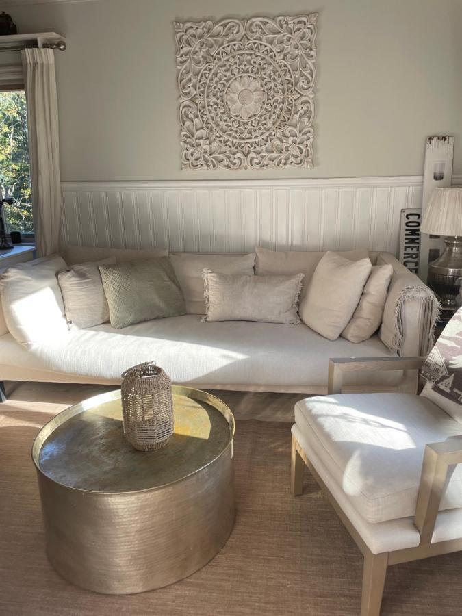 Charmigt Hus Pa Vindoe Villa Стокхолм Екстериор снимка