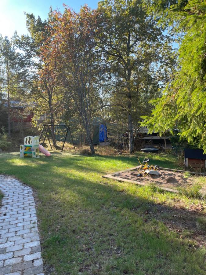 Charmigt Hus Pa Vindoe Villa Стокхолм Екстериор снимка